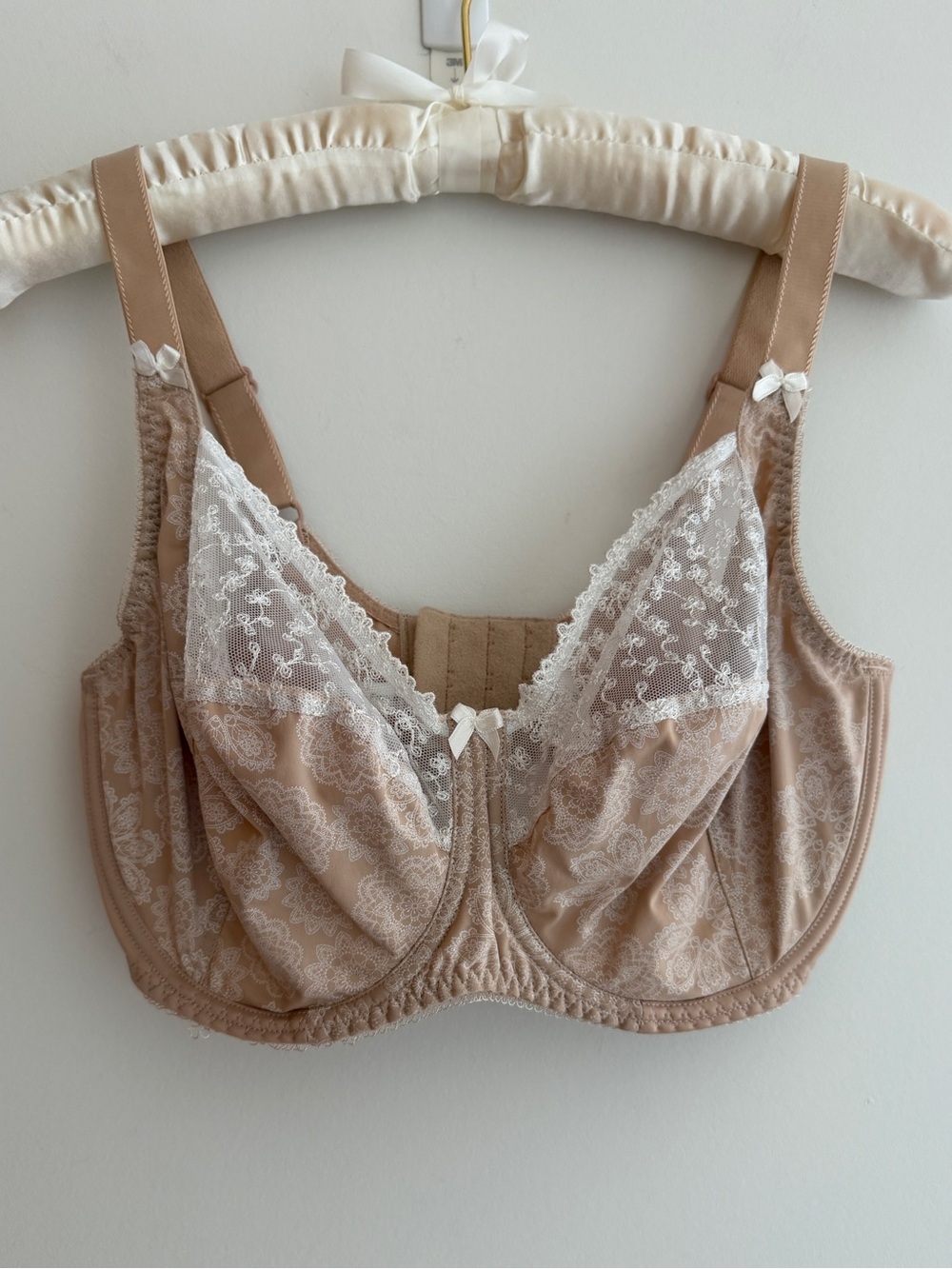 EMPREINTE Daisy Bra Full Cup Floral Beige Lace Bra US Style 07117 Size 32F
